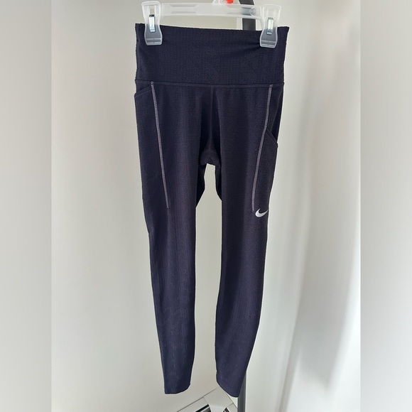 Nike Black Leggings with Side Pockets XS - Picture 1 of 6